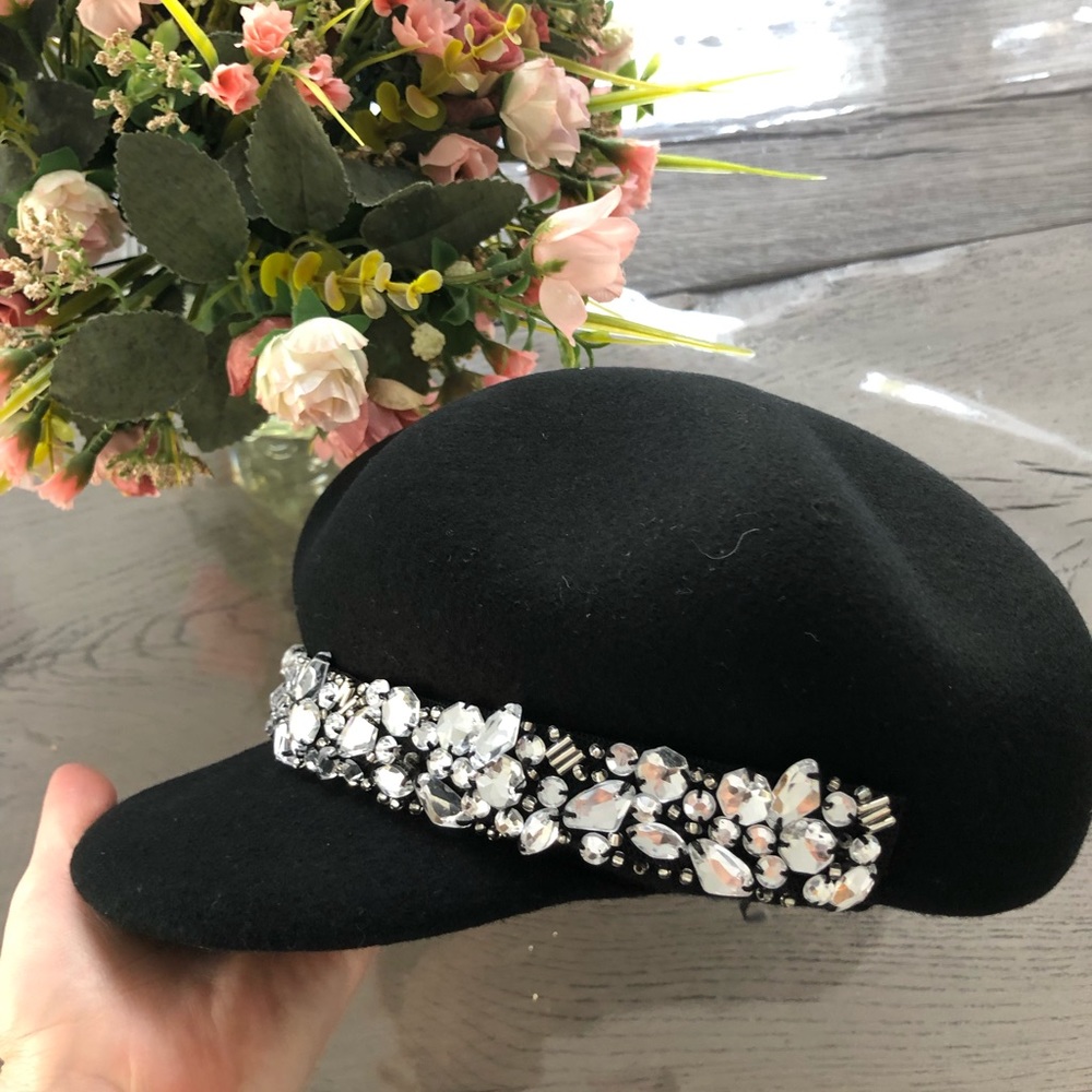 Sold!!!!! New! Beautiful wool hat - Picture 4 of 6